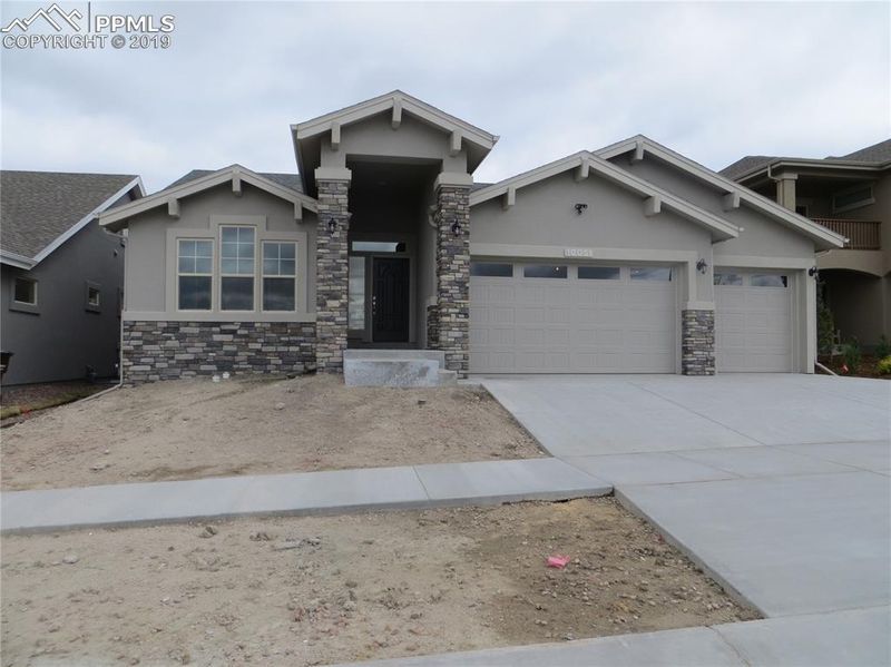 10051 Thrive Ln, Colorado Springs, CO 80924