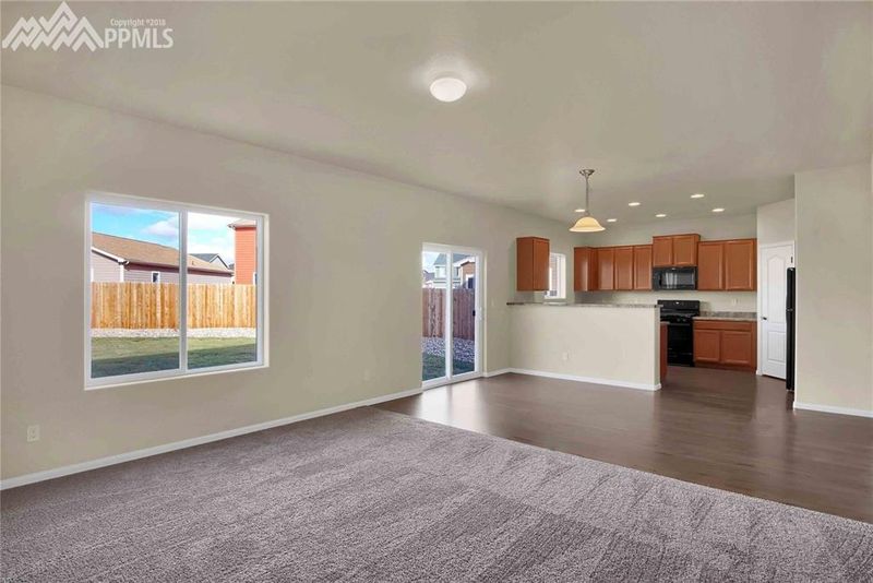10059 Seawolf Dr, Colorado Springs, CO 80925