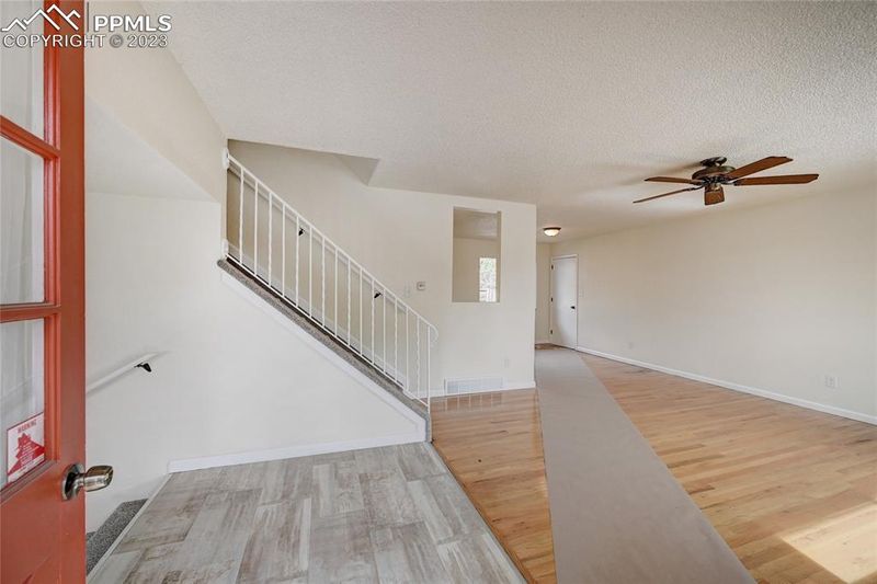 1006 N Murray Blvd, Colorado Springs, CO 80915