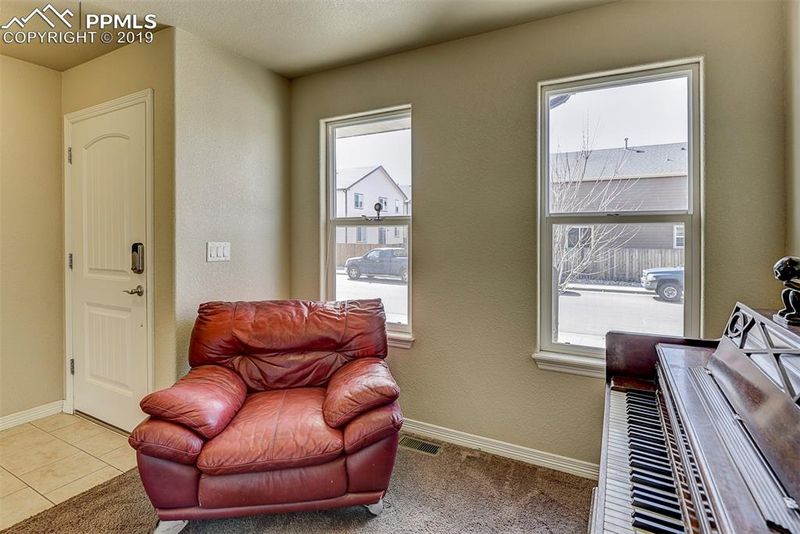 10066 Silver Stirrup Dr, Colorado Springs, CO 80925