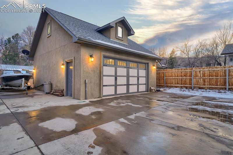 1007 Cheyenne Blvd, Colorado Springs, CO 80905