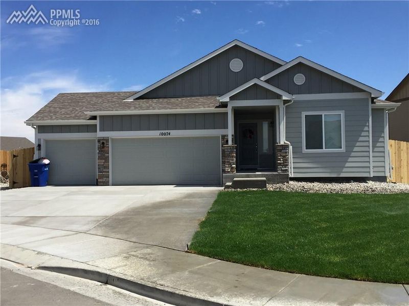 10074 Intrepid Way, Colorado Springs, CO 80925