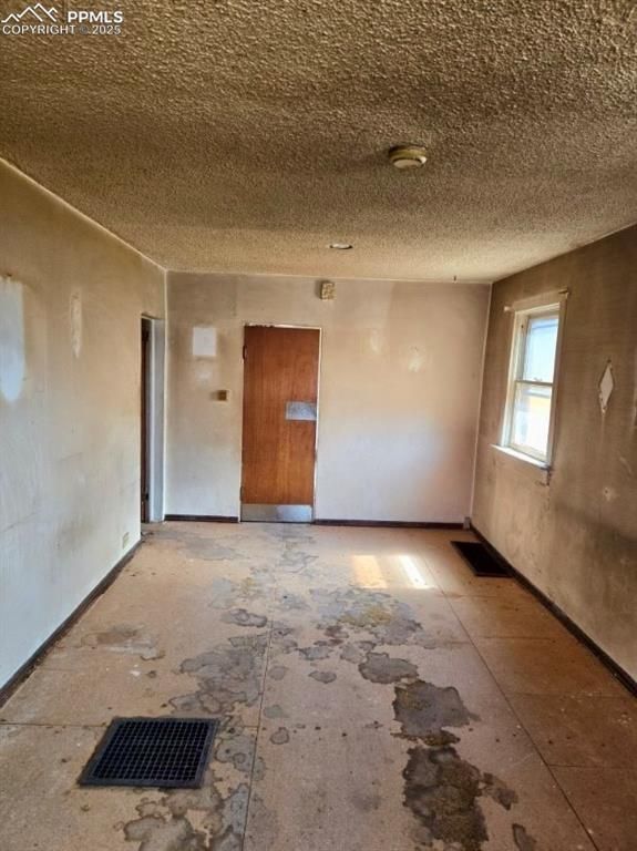 1008 Elm St, Pueblo, CO 81004