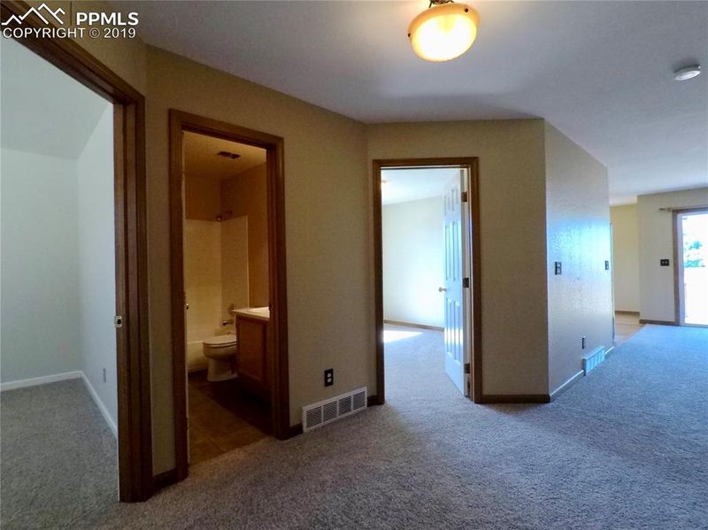 1008 Red Brooke Dr, Colorado Springs, CO 80911