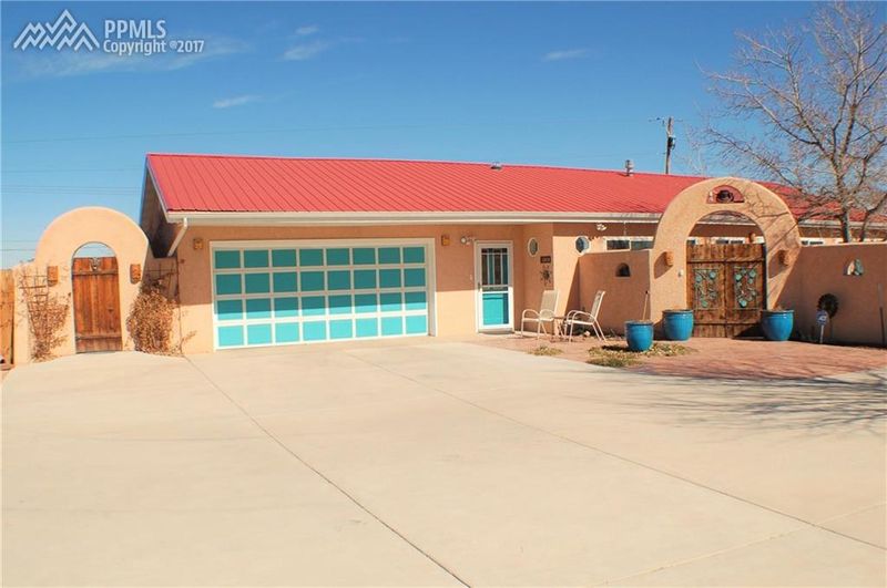 1010 School St, Pueblo, CO 81006