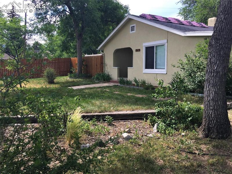 1010 Sunset Rd, Colorado Springs, CO 80909