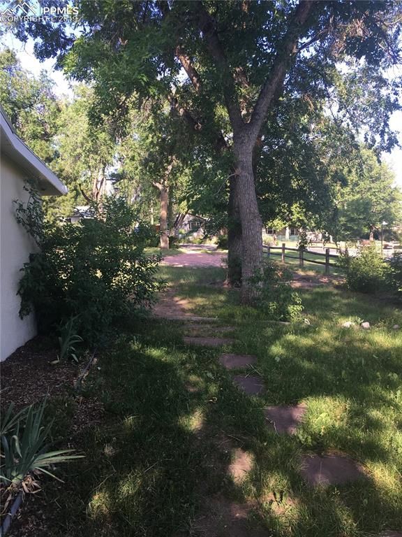 1010 Sunset Rd, Colorado Springs, CO 80909