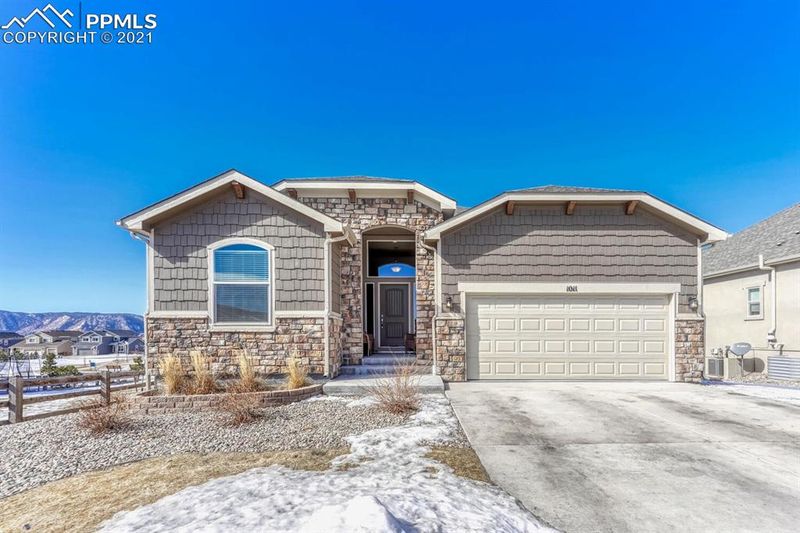 1011 Night Blue Cir, Monument, CO 80132