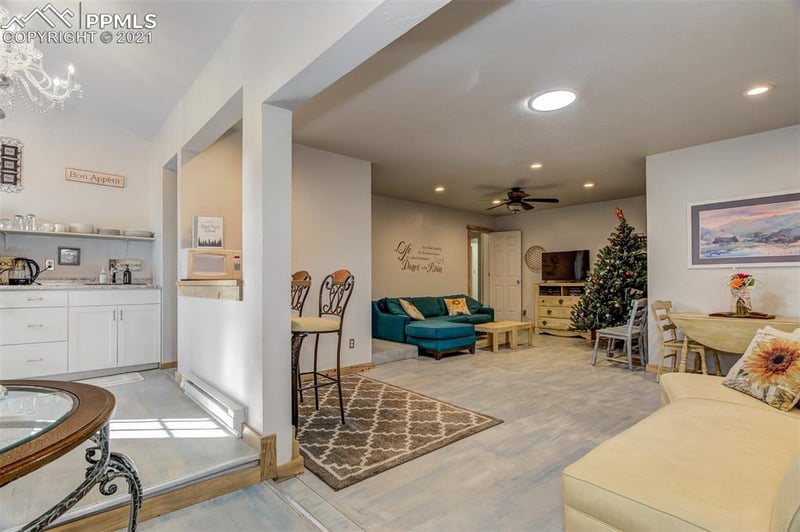 10110 Tomahawk Trl, Colorado Springs, CO 80908