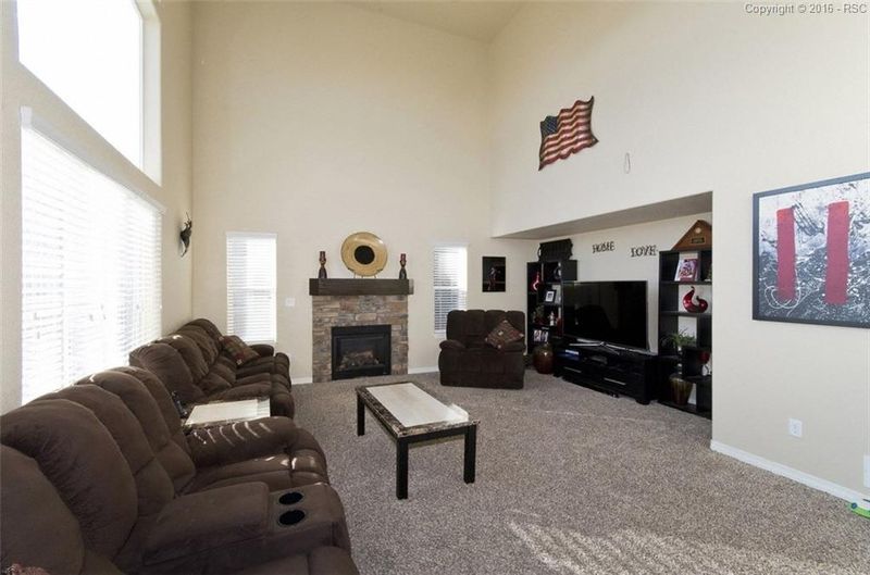 10114 Mt Lincoln Dr, Peyton, CO 80831