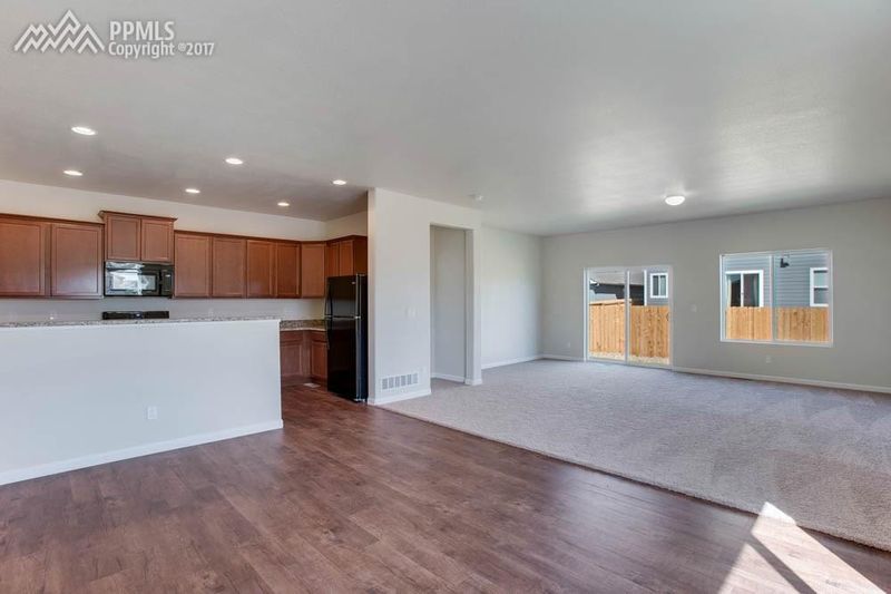 10132 Seawolf Dr, Colorado Springs, CO 80925