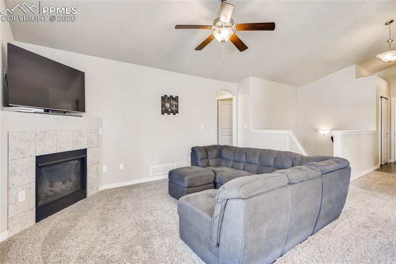 10136 Declaration Dr, Colorado Springs, CO 80925