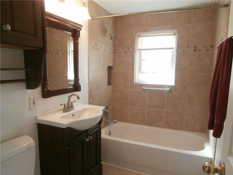 1014 Bennett Ave, Colorado Springs, CO 80909