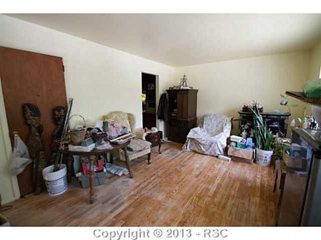 1014 Holmes Dr, Colorado Springs, CO 80909