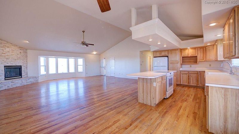 10140 Stapleton Dr, Colorado Springs, CO 80908