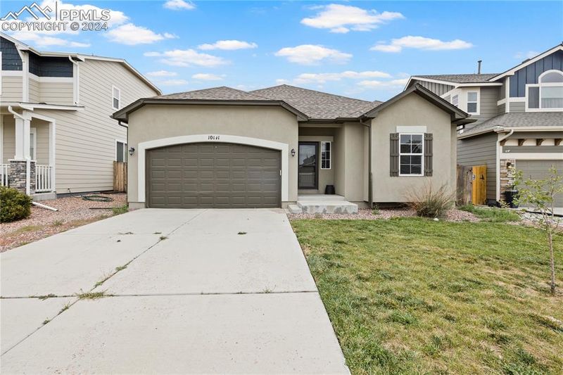 10141 Declaration Dr, Colorado Springs, CO 80925