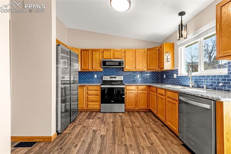 1015 Marsh Hawk Dr, Colorado Springs, CO 80911