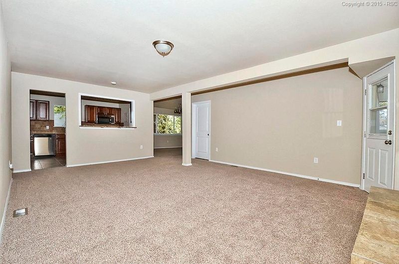 1015 Saturn Dr, Colorado Springs, CO 80905
