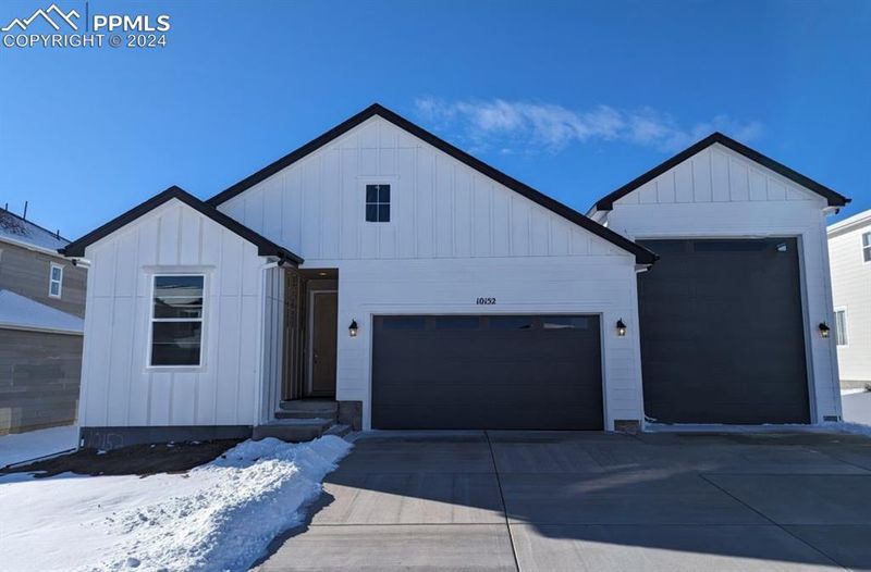 10152 Country Manor Dr, Peyton, CO 80831