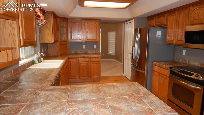 10155 Raygor Rd, Colorado Springs, CO 80908