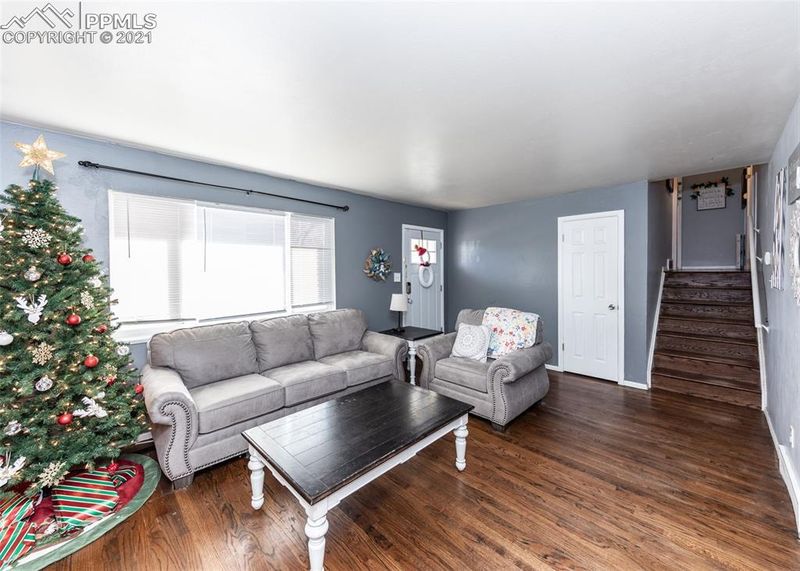 1016 N Chelton Rd, Colorado Springs, CO 80909