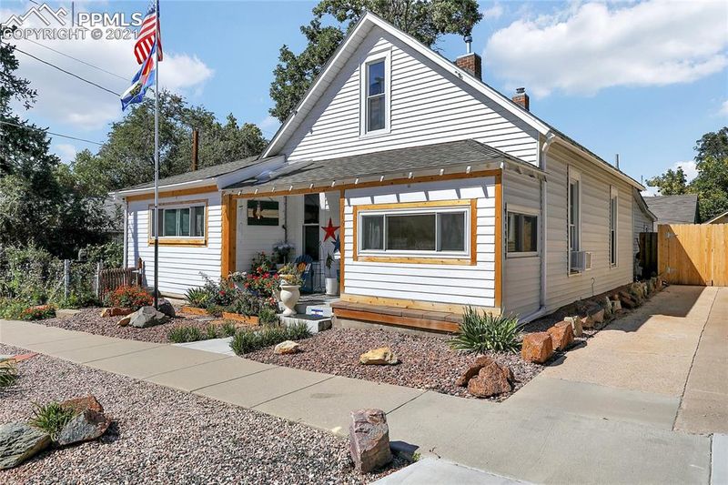1016 E High St, Colorado Springs, CO 80903