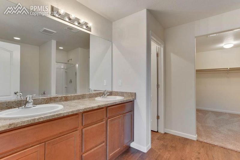 10163 Seawolf Dr, Colorado Springs, CO 80925