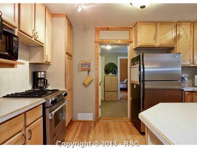1017 N Hancock Ave, Colorado Springs, CO 80903