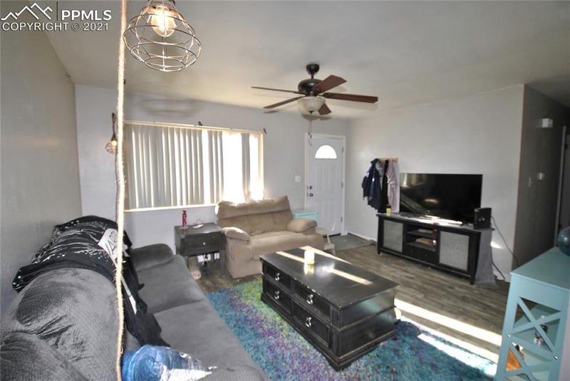 1017 Rainer Dr, Colorado Springs, CO 80910