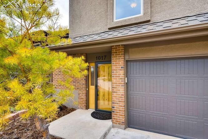 1017 N War Eagle Dr, Colorado Springs, CO 80919