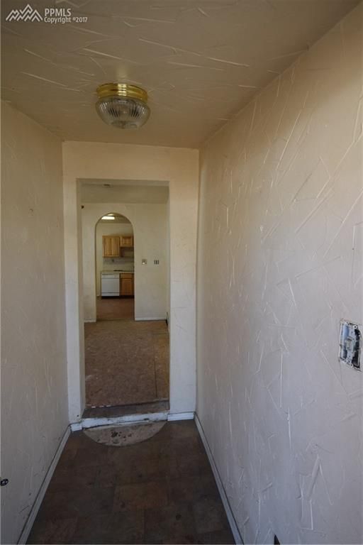 1017 S Weber Dr, Colorado Springs, CO 80903
