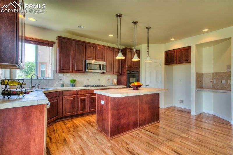 10179 Pine Glade Dr, Colorado Springs, CO 80920