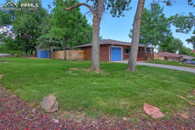 1018 Saturn Dr, Colorado Springs, CO 80905