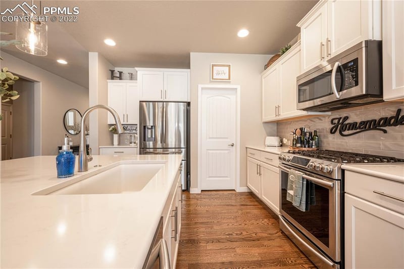 1018 Sir Barton Dr, Colorado Springs, CO 80921