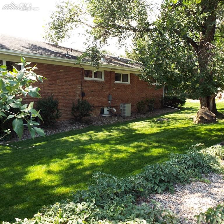 1018 Venus Dr, Colorado Springs, CO 80905