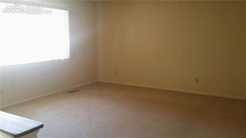 1019 Stanton St, Colorado Springs, CO 80907