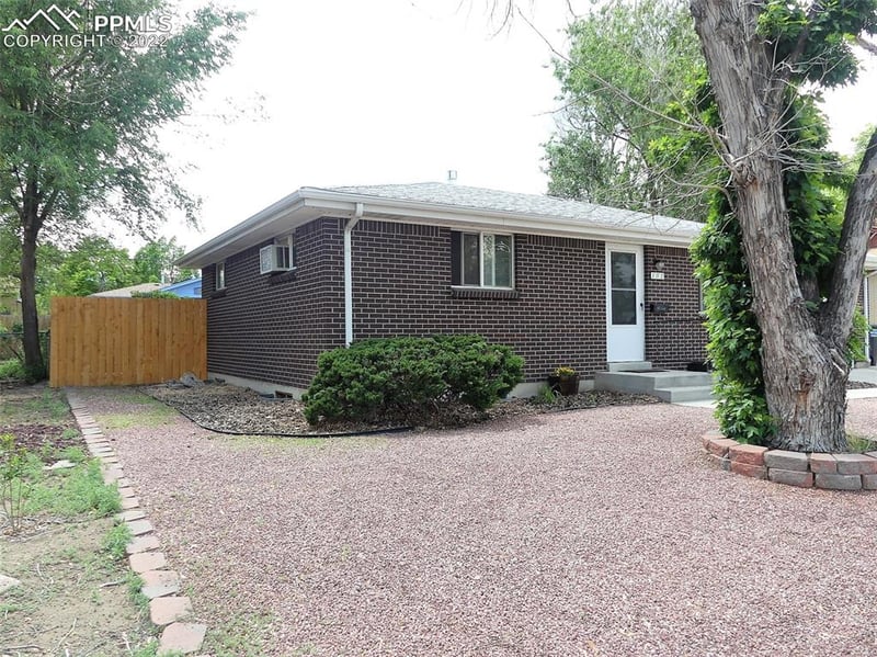 102 Chelton Rd, Colorado Springs, CO 80909
