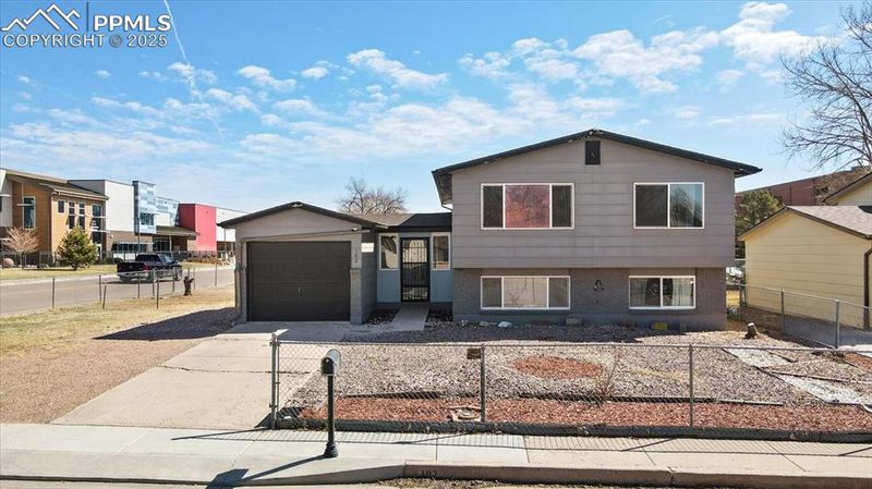 102 Cherry Cir, Fountain, CO 80817