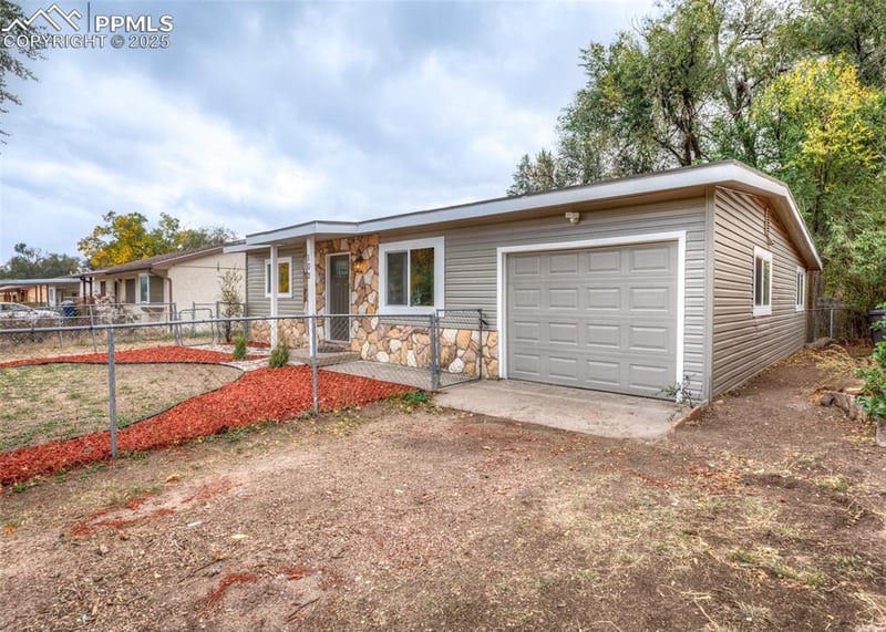 102 Security Blvd, Colorado Springs, CO 80911