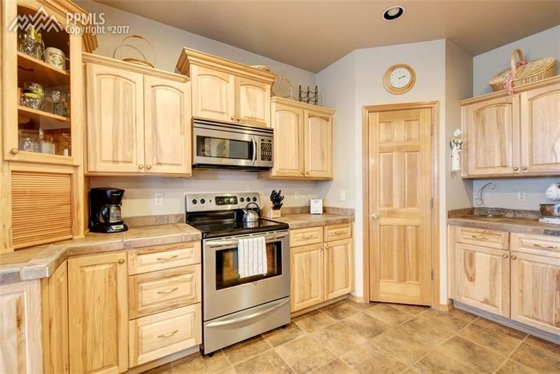 10203 Ross Lake Rd, Peyton, CO 80831