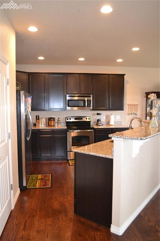10207 Abrams Dr, Colorado Springs, CO 80925