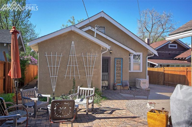 1024 E St Vrain St, Colorado Springs, CO 80903
