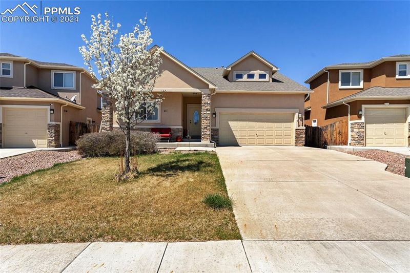 10244 Abrams Dr, Colorado Springs, CO 80925