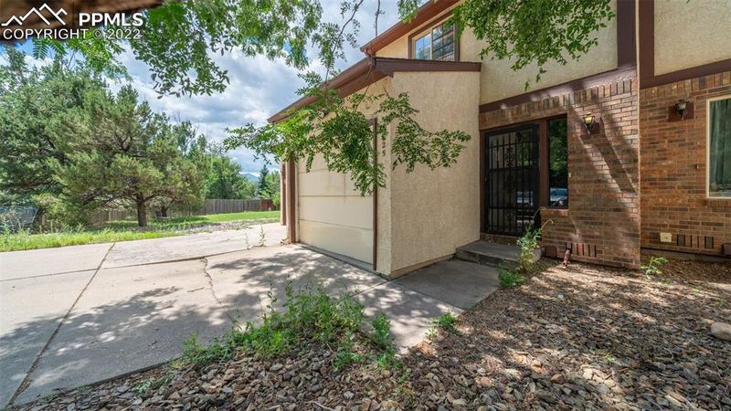 1025 Dublin Blvd, Colorado Springs, CO 80918