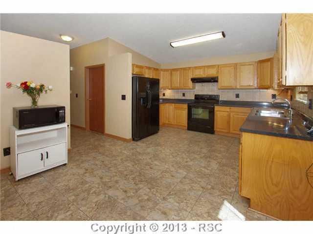 1025 Hubbell Dr, Colorado Springs, CO 80911