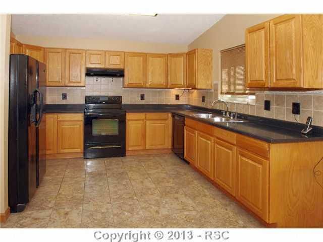 1025 Hubbell Dr, Colorado Springs, CO 80911