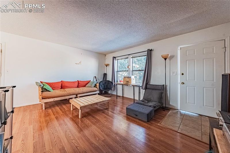 1025 Table Top Ter, Colorado Springs, CO 80904