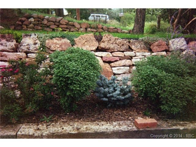 10255 Mountain Ln, Green Mountain Falls, CO 80819