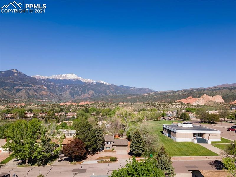 1026 Panorama Dr, Colorado Springs, CO 80904