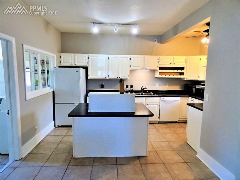 1026 E Platte Ave, Colorado Springs, CO 80903